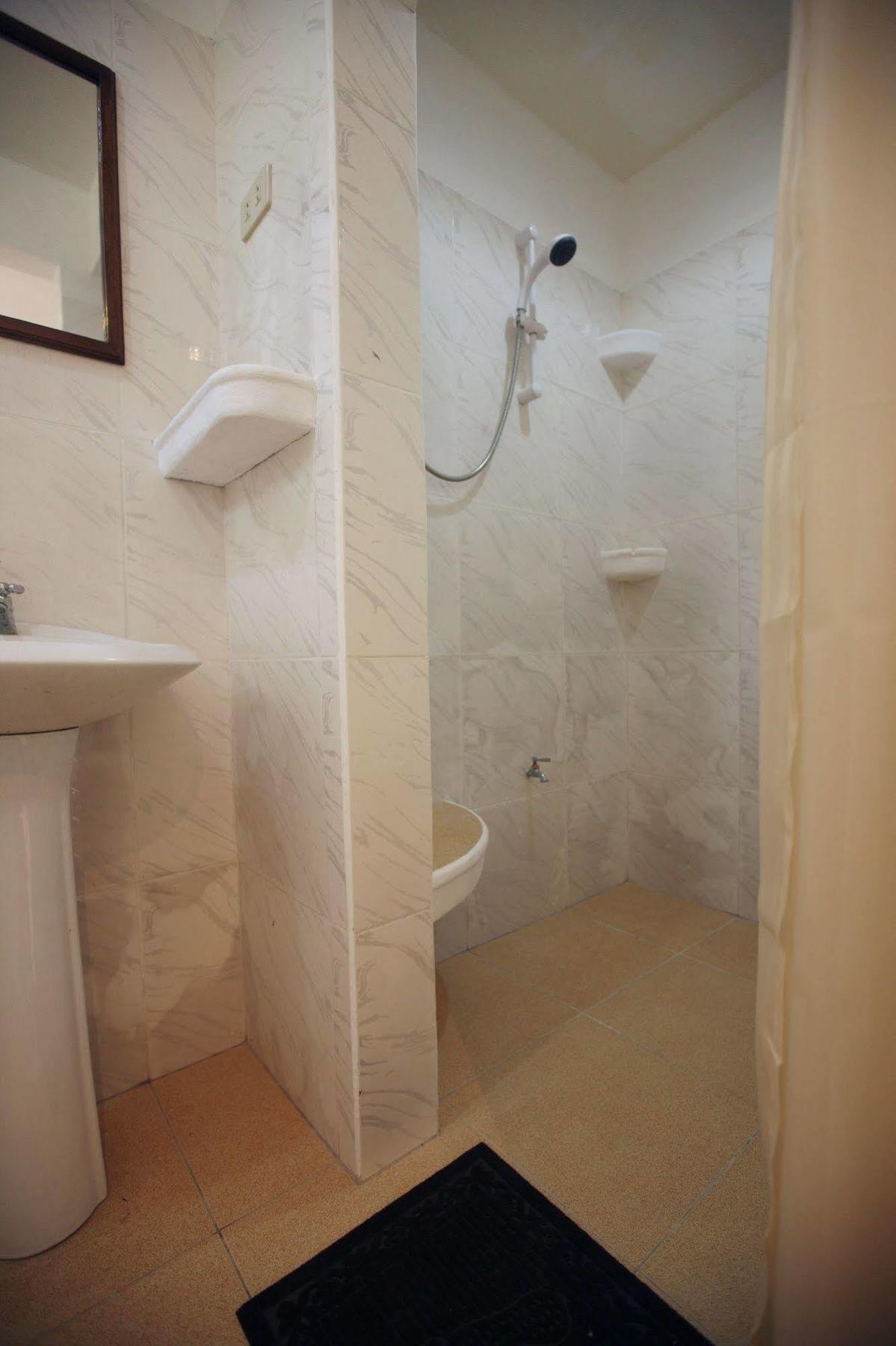 Guindulman Bay Tourist Inn Ngoại thất bức ảnh