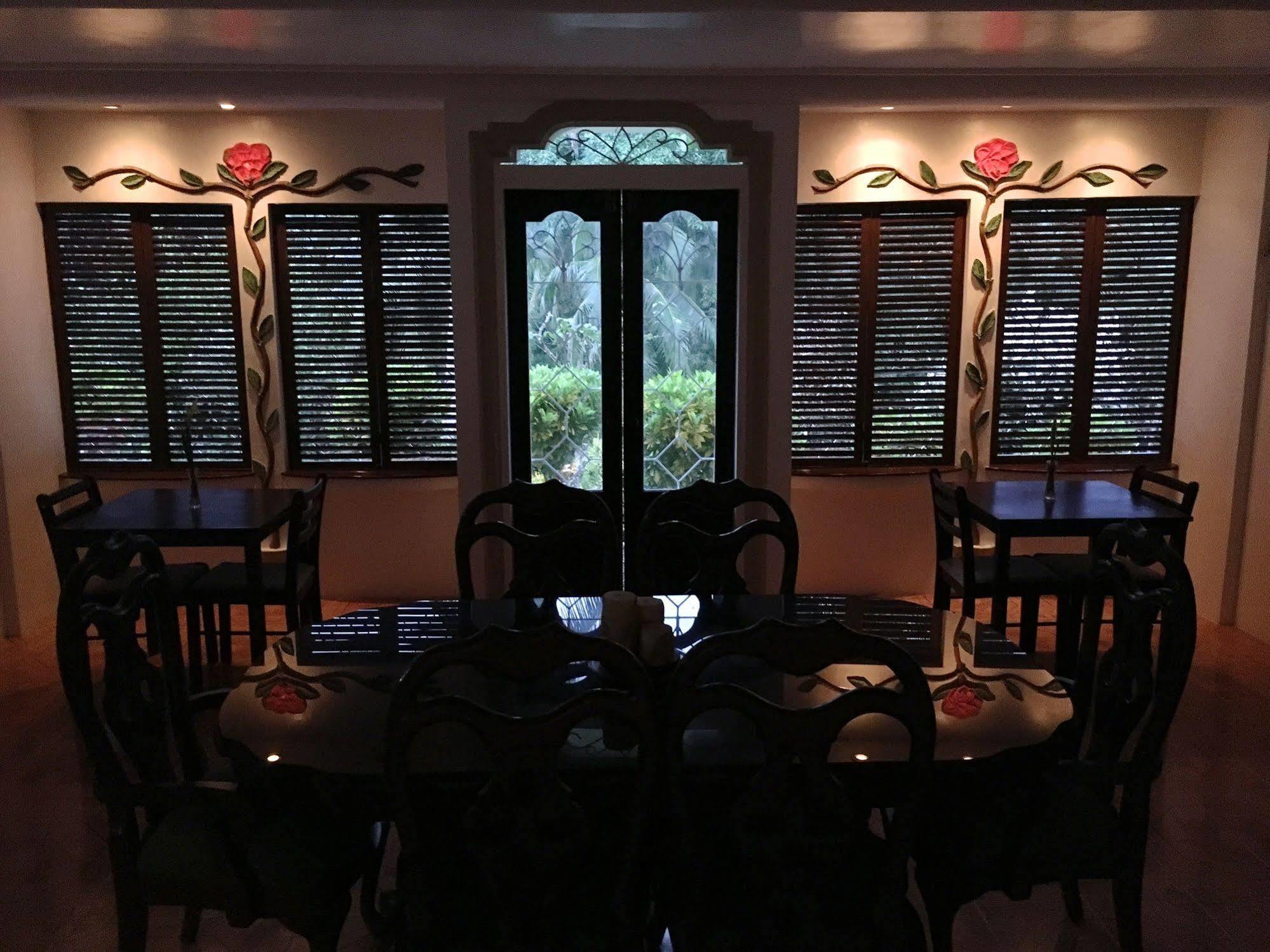 Guindulman Bay Tourist Inn Ngoại thất bức ảnh
