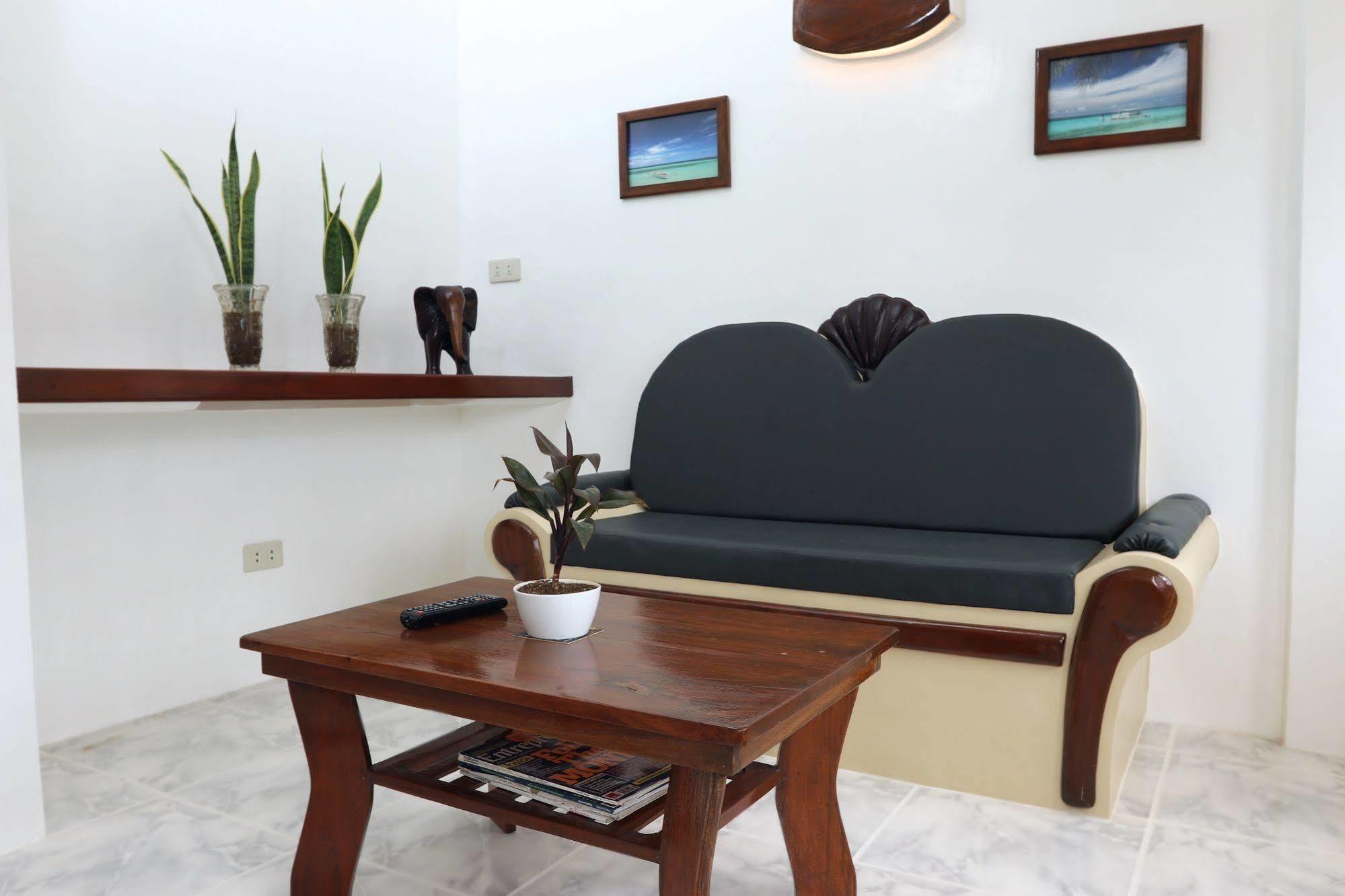 Guindulman Bay Tourist Inn Ngoại thất bức ảnh