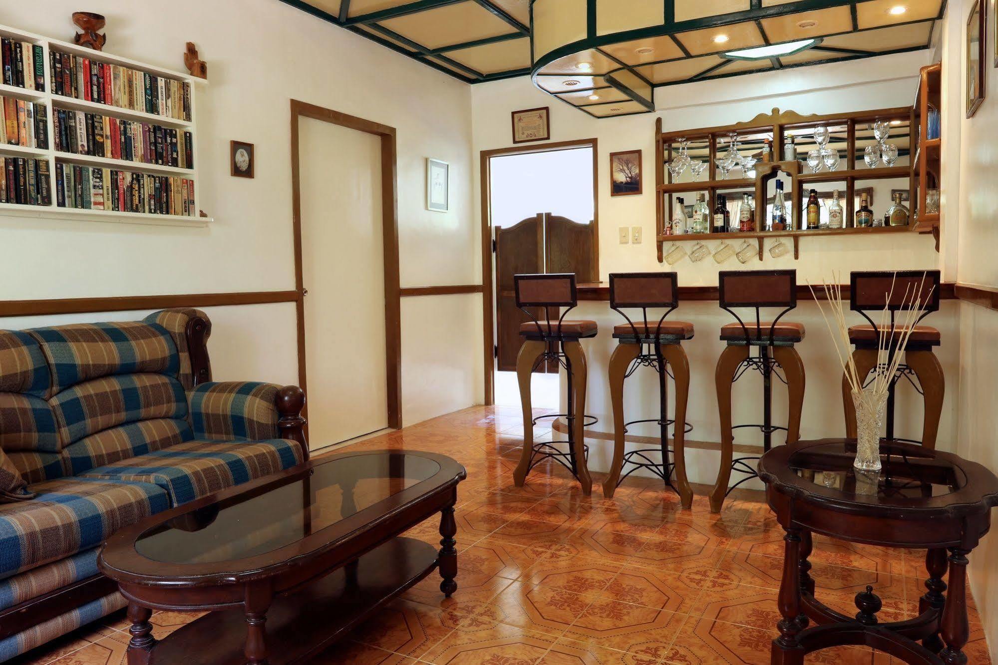 Guindulman Bay Tourist Inn Ngoại thất bức ảnh