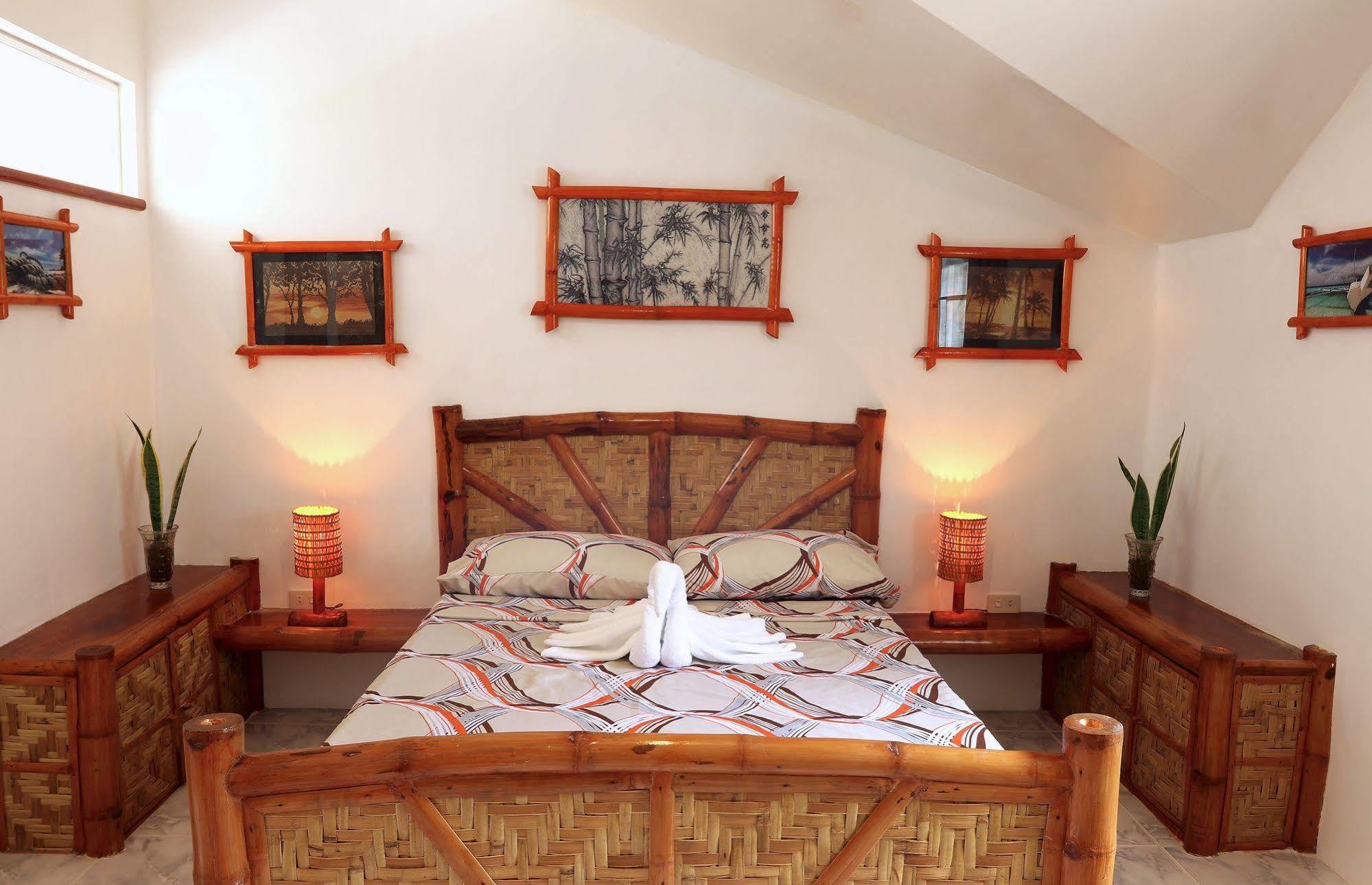 Guindulman Bay Tourist Inn Ngoại thất bức ảnh